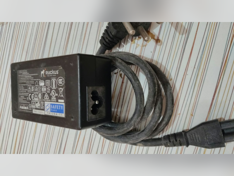 Click to enlarge PoE Injector / Adapter (802.3af/at), Ruckus PoE adapter, power side