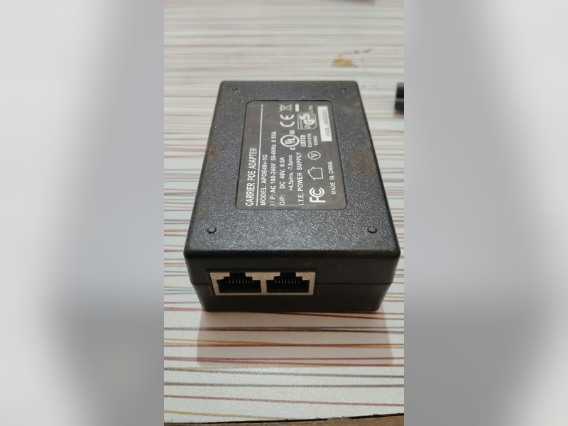 Click to enlarge PoE Injector / Adapter (802.3af/at), Carrier PoE adapter, ports