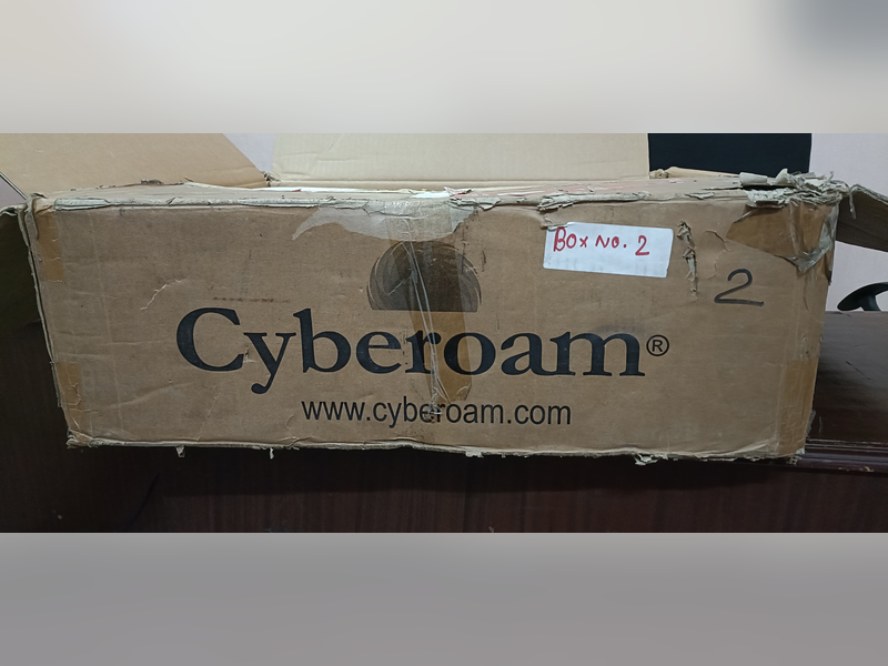 Click to enlarge Cyberoam CR500iNG-XP Next-Gen UTM Firewall, shipping box