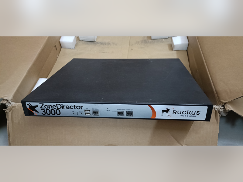 Ruckus ZoneDirector 3000 (Licensed for up to 50 ZoneFlex APs)