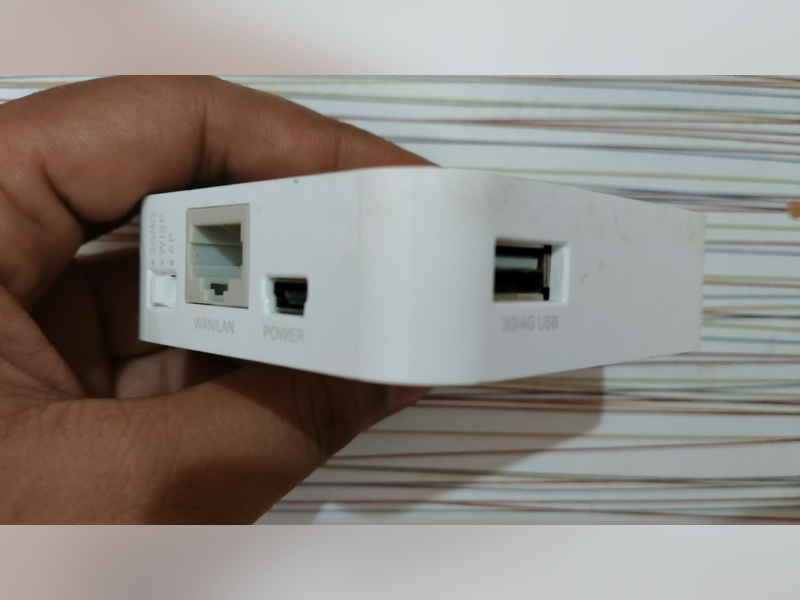Click to enlarge TP-Link TL-MR3020 4G Wireless Router, ports