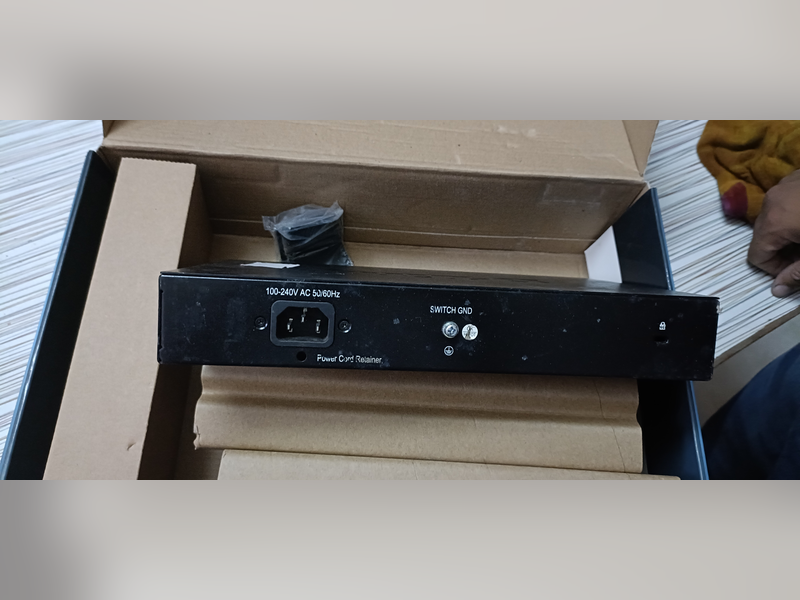 D-Link DGS-1008MP 8-Port PoE Switch, back panel