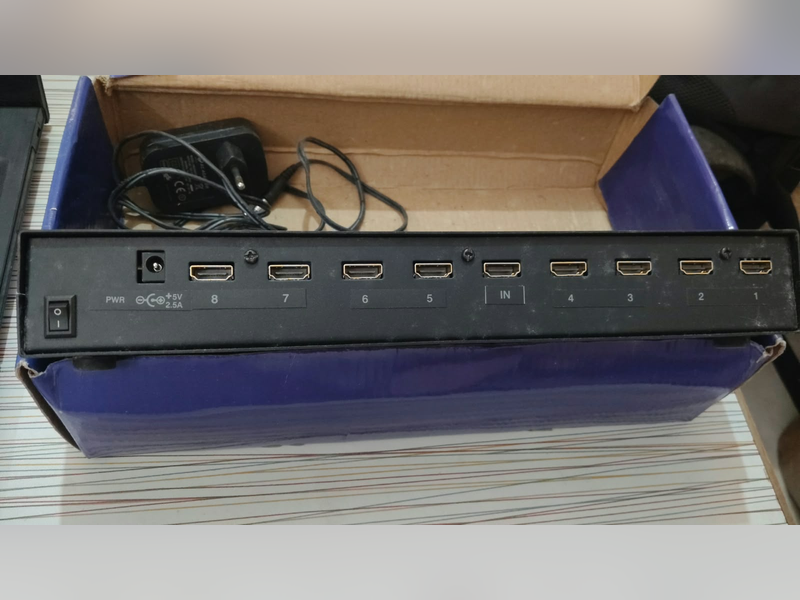 Click to enlarge Milestone ML-108 HDMI Splitter (8-Port), rear HDMI outputs