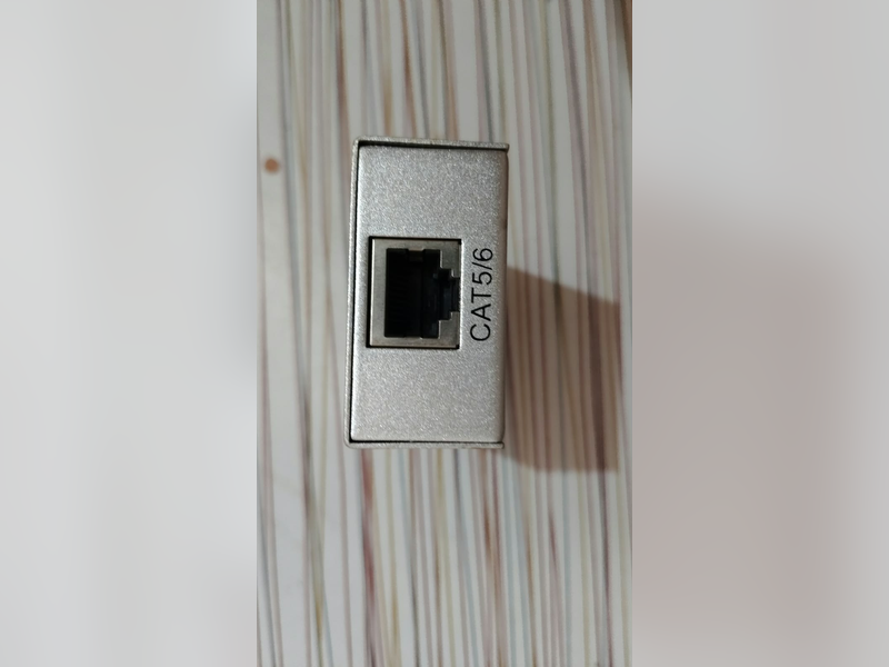 Click to enlarge Gadgets Accessories HDMI Extender (Receiver Unit, Cat5e/6), Cat5e/6 input