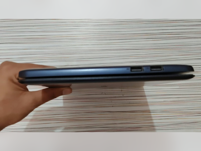 Click to enlarge ASUS X205T Mini Laptop (Notebook PC), side ports