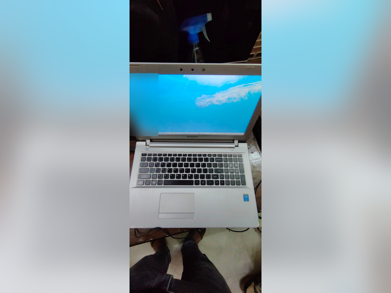 Click to enlarge Lenovo Z51-70 Laptop, keyboard and screen