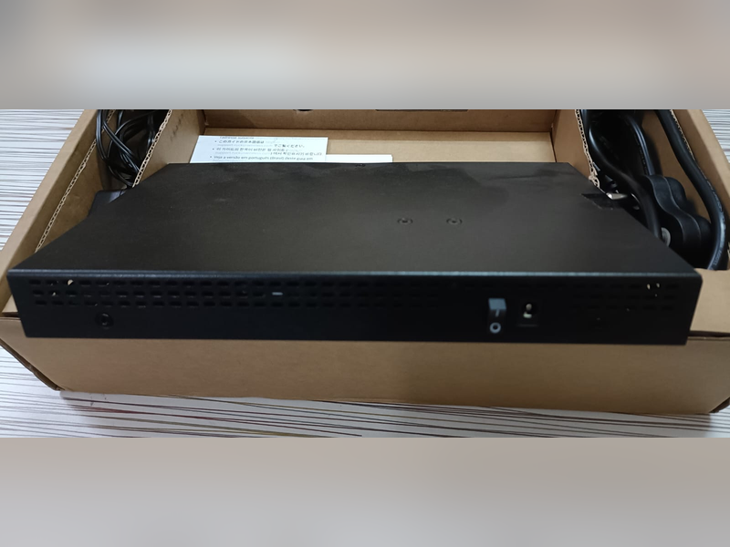 Click to enlarge Ruckus ZoneDirector 1200 (Licensed for 5 ZoneFlex APs, PN: 901-1205IN00), back panel