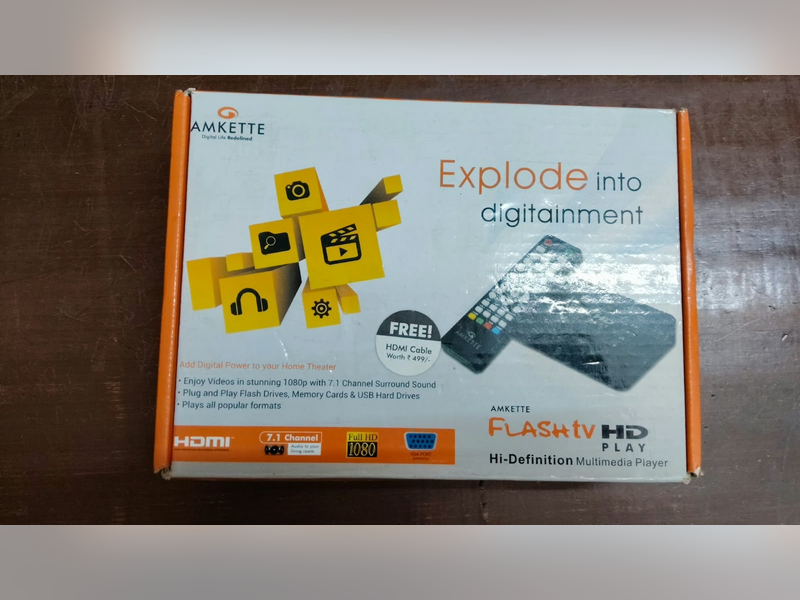 Click to enlarge Amkette Flash TV HD Media Streaming Device (Black), retail box