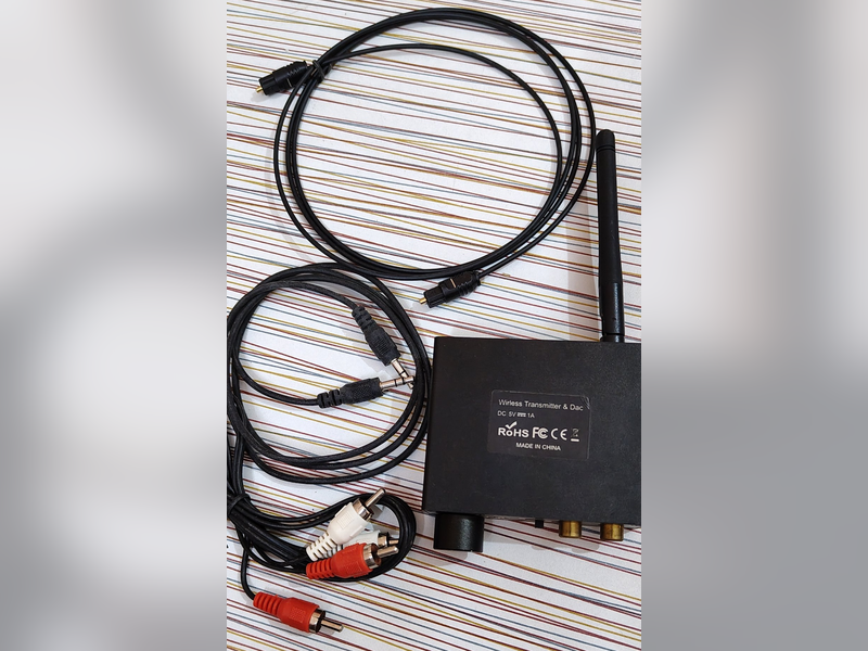 Click to enlarge Wireless Transmitter and Optical Digital Audio Converter (DAC), with optical, 3.5 mm and RCA cables